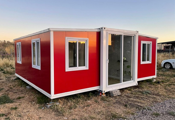 1_0000_red expandable container house